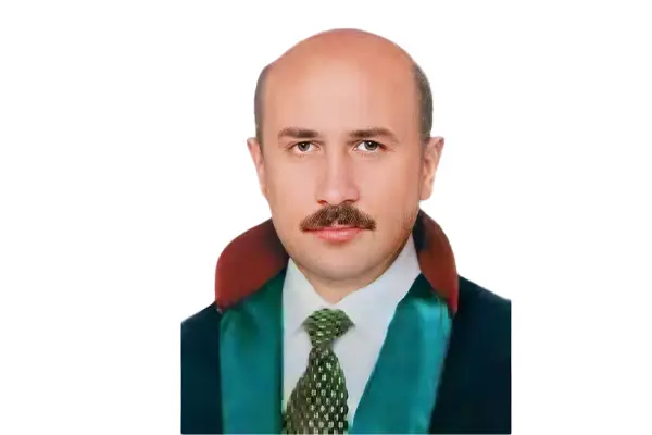 Av. Ali Eker